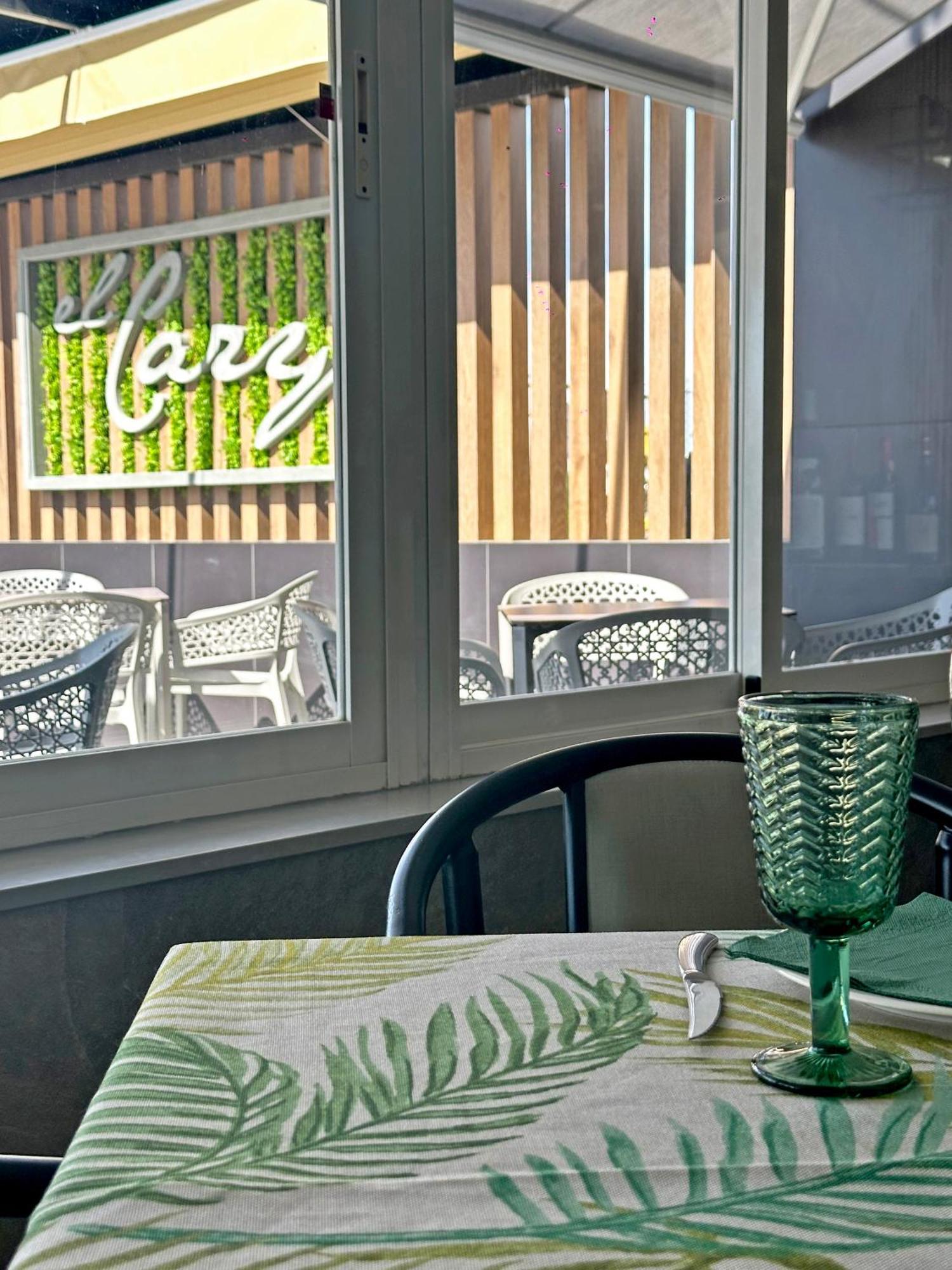 Hostal Restaurante El Cary Montemayor 외부 사진