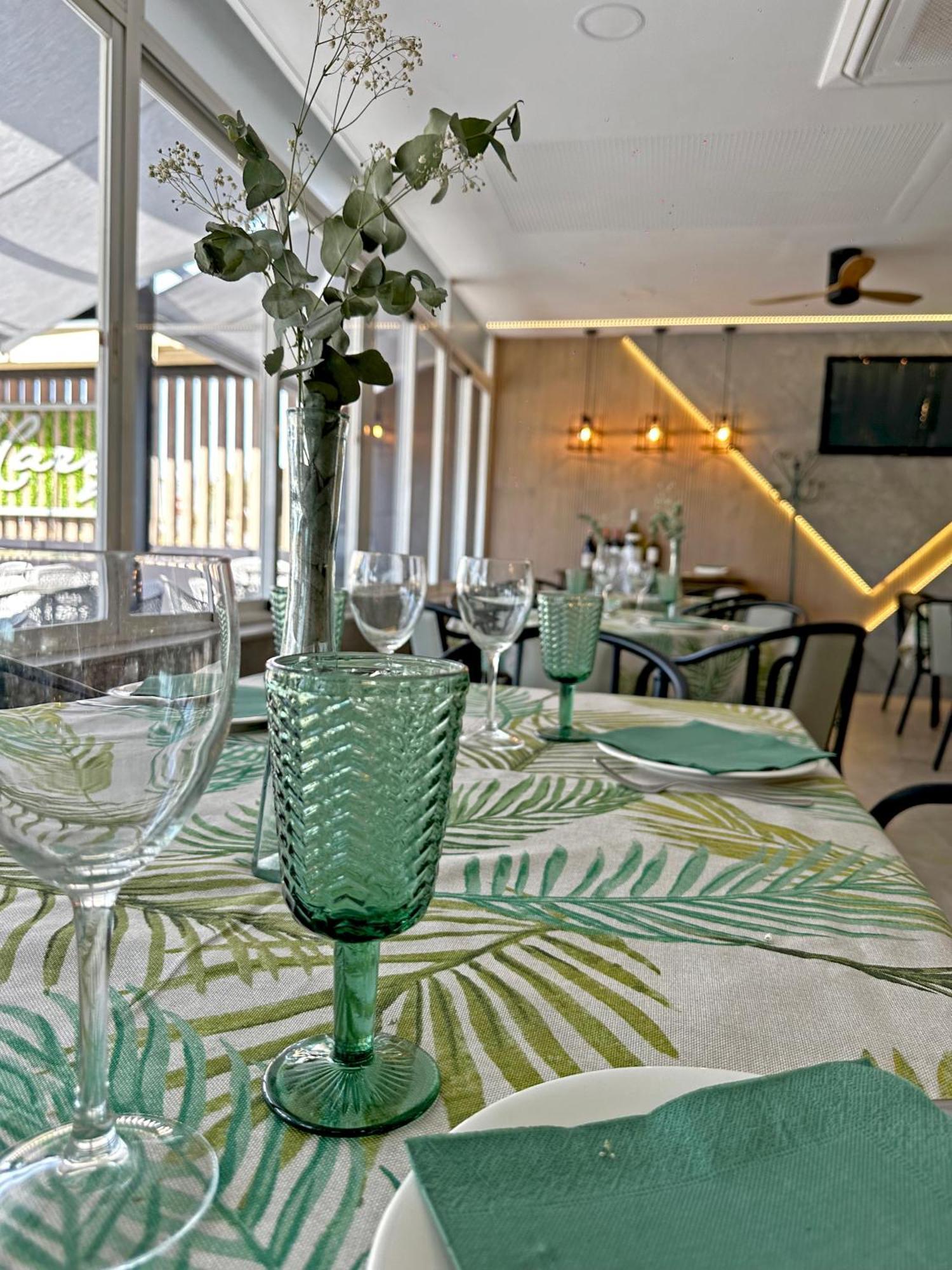 Hostal Restaurante El Cary Montemayor 외부 사진